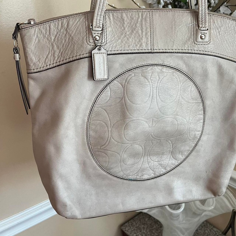 Y2k 2000s Coach Signature Cs Monogram Laura Tote Shou… - Gem